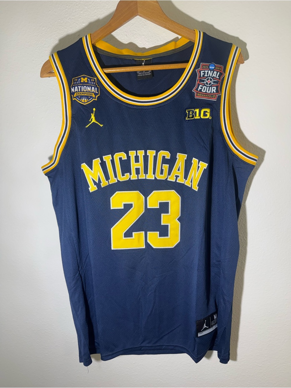 Michigan Yaxel Lendeborg 2026 National Champions Basketball Jersey Mens M Navy